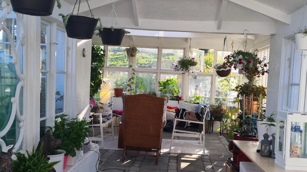 Villa Luna Breakfast Hotel Killeberg エクステリア 写真